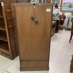 中古美品　上ヶ嶋木工　飾り棚　コレクションケース　キャビネット　ライト点灯可能　公田店の画像