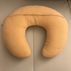 マーナ　授乳クッションの画像