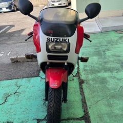 SUZUKI GSX-400R GK71F前期の画像
