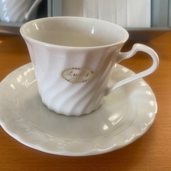 波形模様の白磁碗皿セット（5個セット）の画像