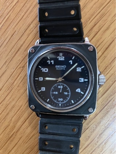 SEIKO QUARTZ Silver Wave
