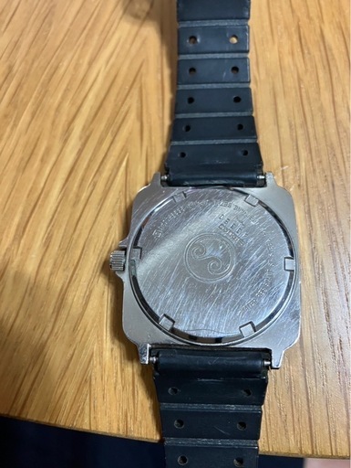 SEIKO QUARTZ Silver Wave