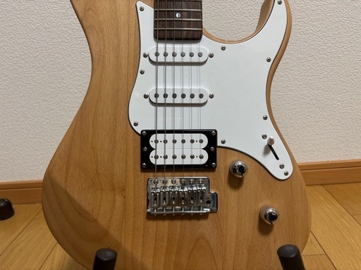 PACIFICA　エレキギター　PAC112V