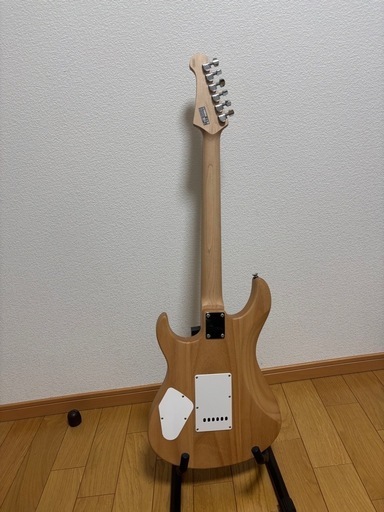 PACIFICA　エレキギター　PAC112V