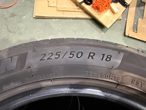 タイヤ　ミシュラン　プレマシー4 中古