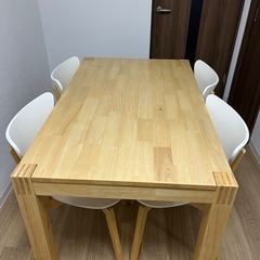 
IKEAダイニングテーブルセット（椅子4脚付き）