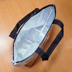 いぬ柄🐶保冷バッグ／500mlペットボトル６本収納可能サイズ✨新品未使用の画像