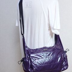 〚アディダス〛ショルダーバッグ／軽量 多ポケット／ダークパープル色♻️数回使用のUSEDの画像