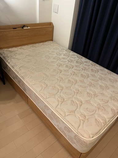 値下げしました！【美品】SIMMONS Beautyrestシモンズマットレス(セミダブル)➕ニトリ収納付きベッドフレーム