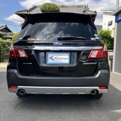 【車検2年付】【スバル エクシーガ クロスオーバー7 2.5iアイサイト 4WD】フリップダウンモニター ＢｌｕｅｔｏｏｔｈＡＵＤＩＯ 禁煙車 前左右パワーシート シートヒーター ハーフレザーオレンジスエード プッシュスタート 純正エアロ クルーズコントロール ＥＴＣ 人気のブラックの画像