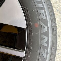 閲覧いただきありがとうございます。令和4年式ステップワゴン純正ホイル・タイヤセット4本です。の画像