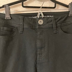 スキニーパンツ黒w70の画像