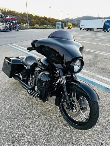 ハーレーダビッドソンFLHXツインカム1584バガースタイルフルカスタム