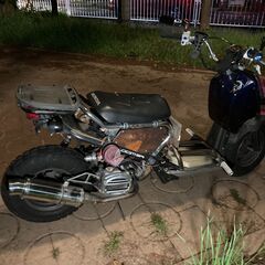 50cc【現地引き取り※配送要自己手配】AF58ズーマーFI　車番180——— エンジン始動OK 要載せ替えの画像