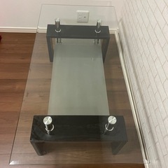 ガラス　テーブルの画像