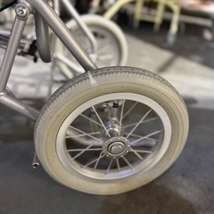 カワムラサイクル フルリクライニング クッション車椅子 介助ブレーキ付き 介護用の画像