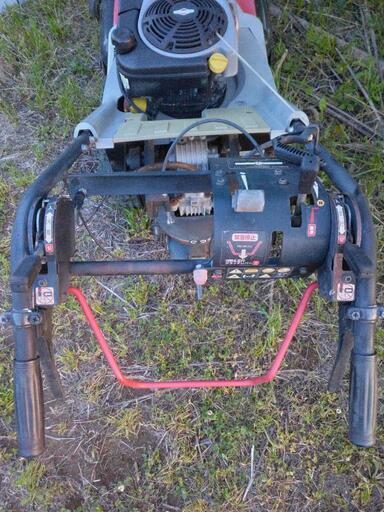 自走式 クローラー草刈り機 芝刈り機 SNAPPER(BC600) (草刈り