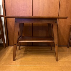 カリモク60 サイドテーブルウォールナット（トップ：メラミン