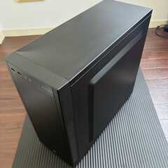 PCケース　CORSAIR CARBIDE 100R ATXケース