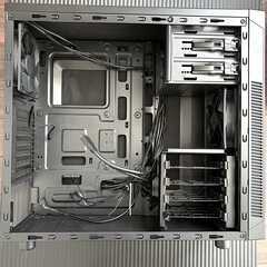 PCケース　CORSAIR CARBIDE 100R ATXケースの画像
