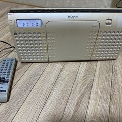 SONY 日本語表記のスリムデザイン 語学学習に役立つ再生速度調整 SONY CDラジオZS-E70の画像