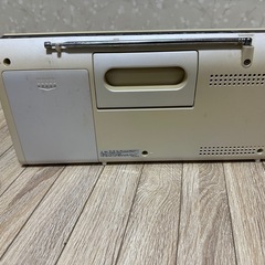 SONY 日本語表記のスリムデザイン 語学学習に役立つ再生速度調整 SONY CDラジオZS-E70の画像