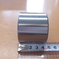 未使用　新品　スズキ　軽自動車用　リア用　ハブベアリング　の画像