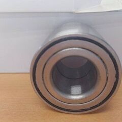 未使用　新品　スズキ　軽自動車用　リア用　ハブベアリング　の画像