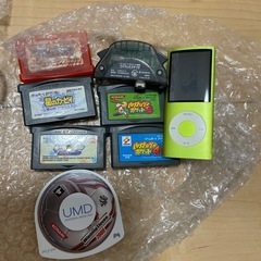ゲーム本体、ソフト、アイポット、イヤホンなどセットの画像