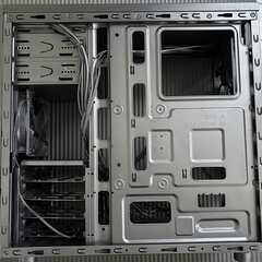 PCケース　CORSAIR CARBIDE 100R ATXケースの画像