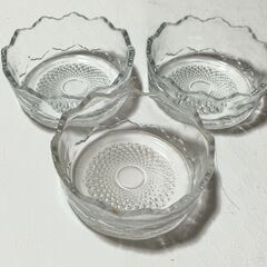 ♡　透明クリアーな小物入れ3個セット(新品未使用)　♡の画像