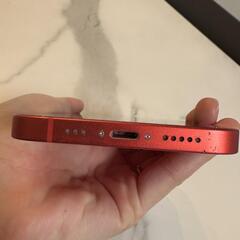 iPhone12 赤の画像