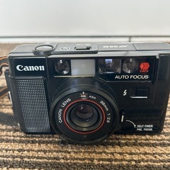 Ⓜ️商品 【土日対応】ジャンク品　Canonキャノン/Konicaコニカ株式会社 フィルムカメラ　2台セット　現状渡しの画像