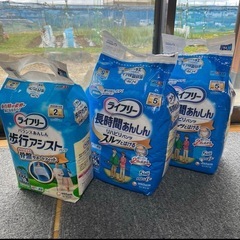 大人用オムツパンツタイプ
