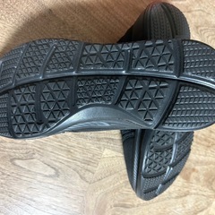 新品未使用 シューズ スリップオン 23-23.5cm ゴールドジムの画像