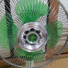 昭和レトロ扇風機の画像