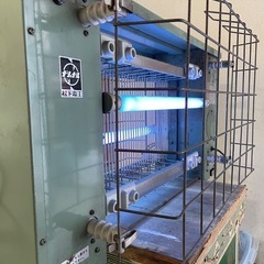 屋外用・電撃殺虫器の画像