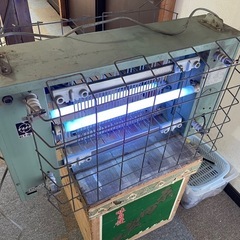 屋外用・電撃殺虫器の画像