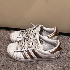 adidas スニーカー　23cmの画像
