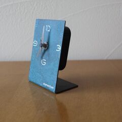 折井ブルーの置き時計 time and space スタンド 小の画像