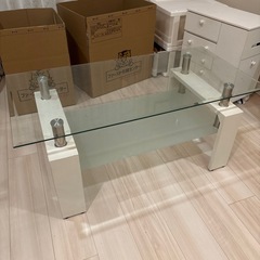 ガラステーブル
