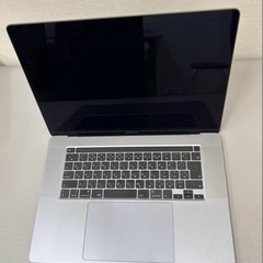 MacBook Pro 15 inch 2017 16GBの画像