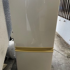 配達可能🚚SHARP 冷蔵庫 2015年式の画像