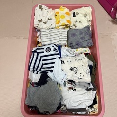 赤ちゃん服の画像
