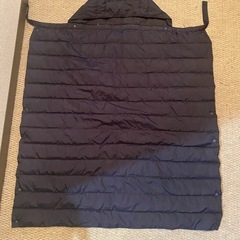 ベビー用品　フード付きダウンブランケット