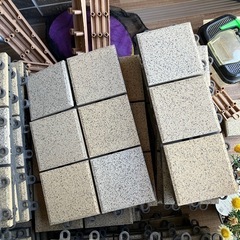 ベランダ用タイル買取希望の画像