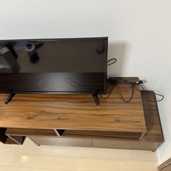 ハイセンス32V型 ハイビジョン液晶テレビ+テレビ台の画像