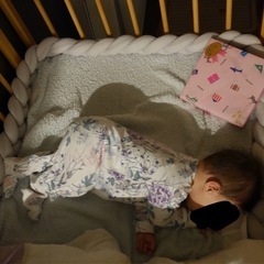 ベッドガードクッションの画像