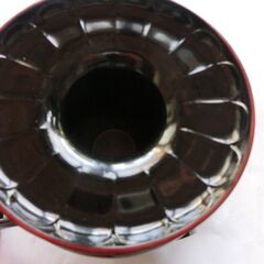 ◎花瓶、花入れ（花柄模様、引き車、未使用保管品、樹脂製）画像参照、箱は傷有り、★お手数をおかけしますプロフィール必読ですの画像