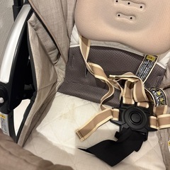 Combiベビーカーディアグラッセオート4キャスエッグショックの画像